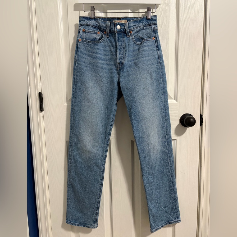 Levi’s Premium Wedgie Straight Jeans